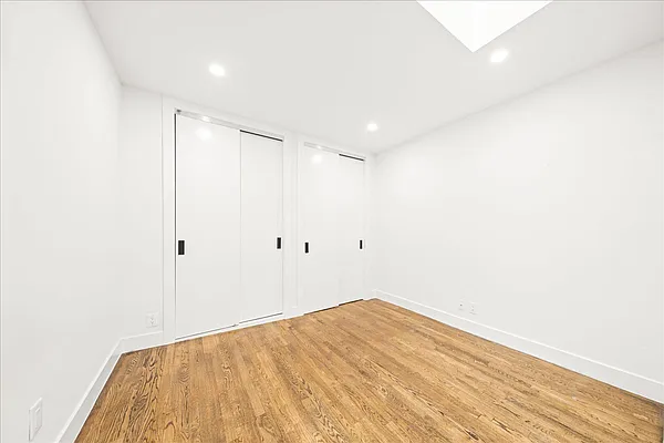 Rented by SERHANT. | media 5