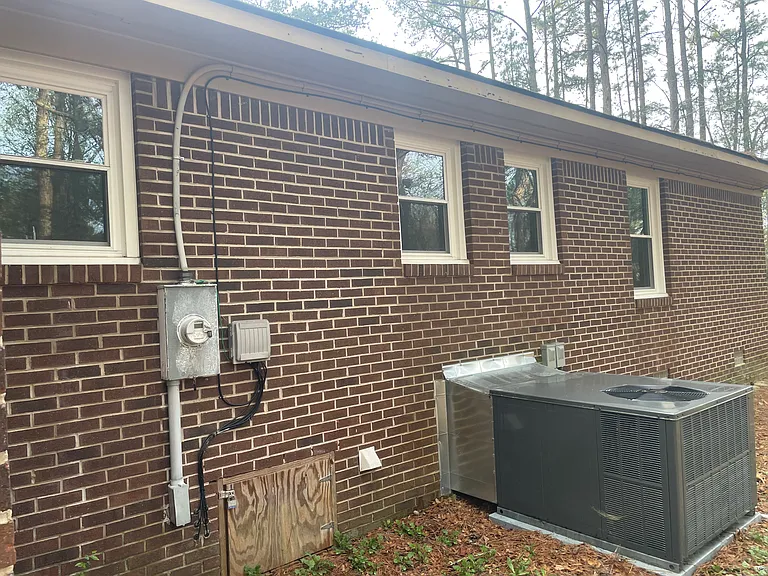 409 Dickens Ave — Photo 14