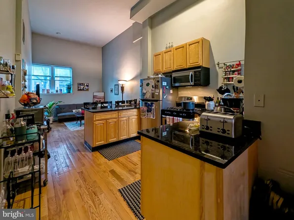 1936 Christian St APT A, Philadelphia, PA 19146