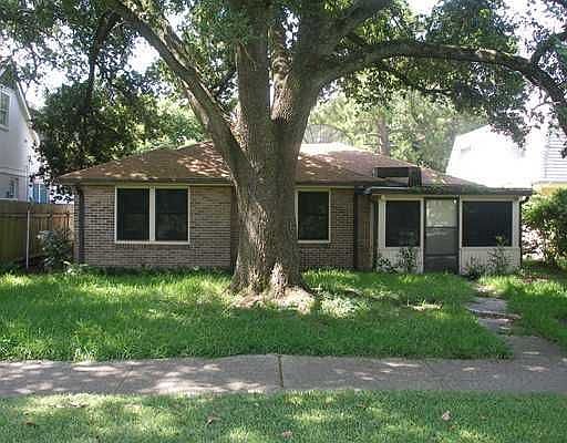1st image of 32 Warbler St