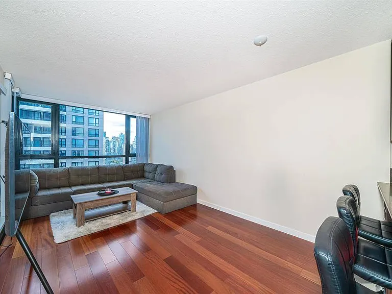 909 Mainland St #2105 — Photo 13