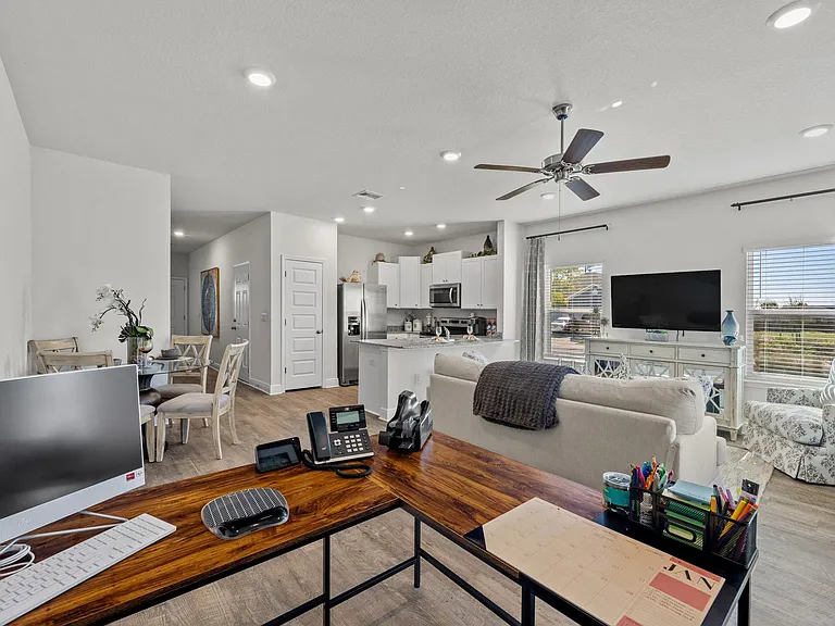 Bridge Harbor Townhomes — Photo 9