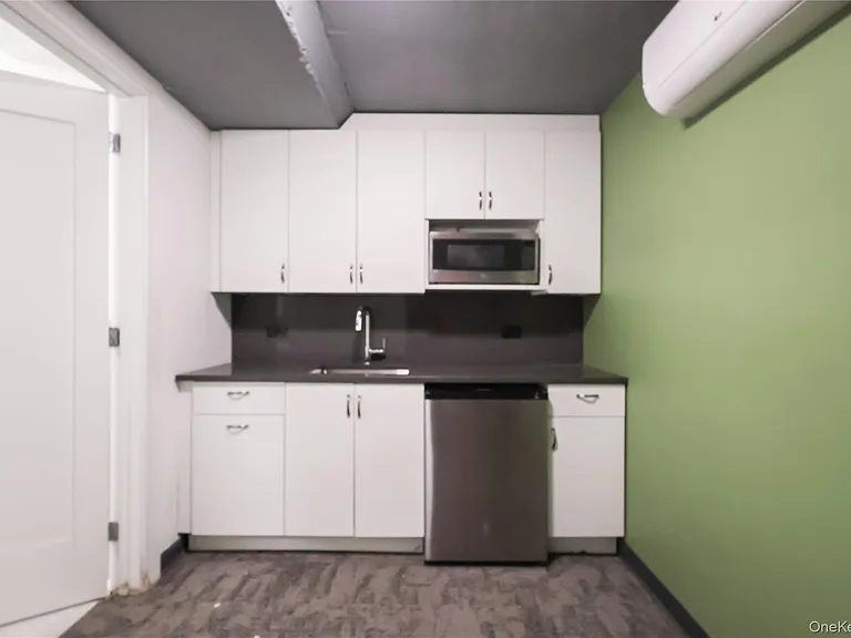 148-09 Northern Blvd #5J — Photo 25