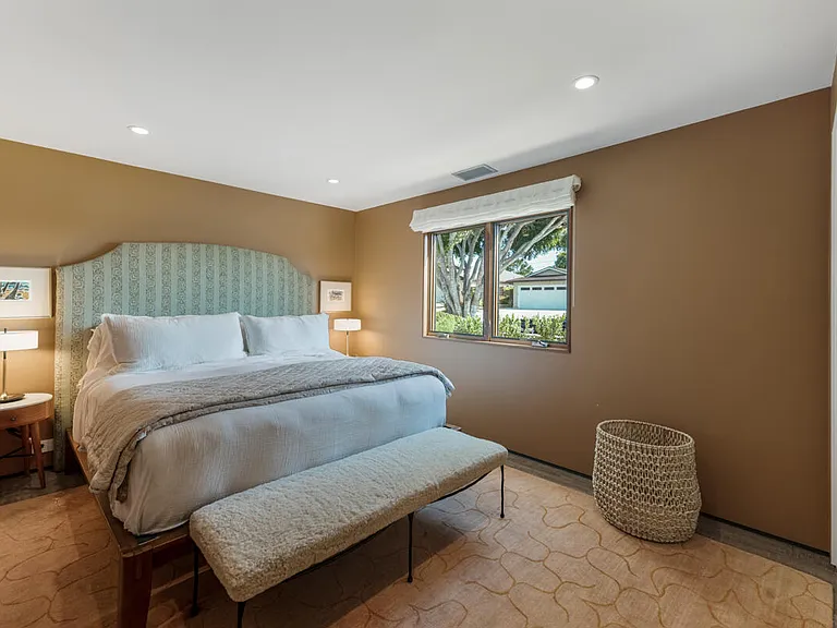 1724 La Coronilla Dr — Photo 23