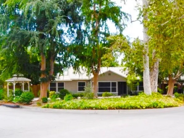 2512 Bay St, Bakersfield, CA 93301