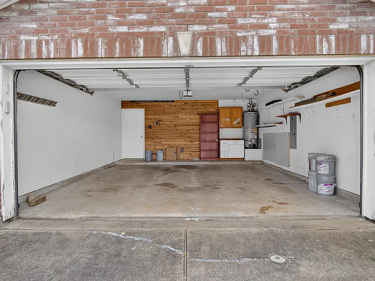 2805 Nandina St — Photo 20