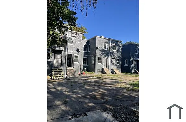 Building Photo - 1268 Bender Ave