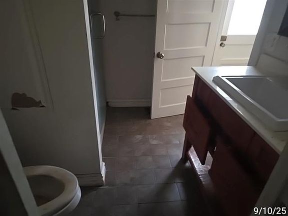 12th image of 2221 Leglise St