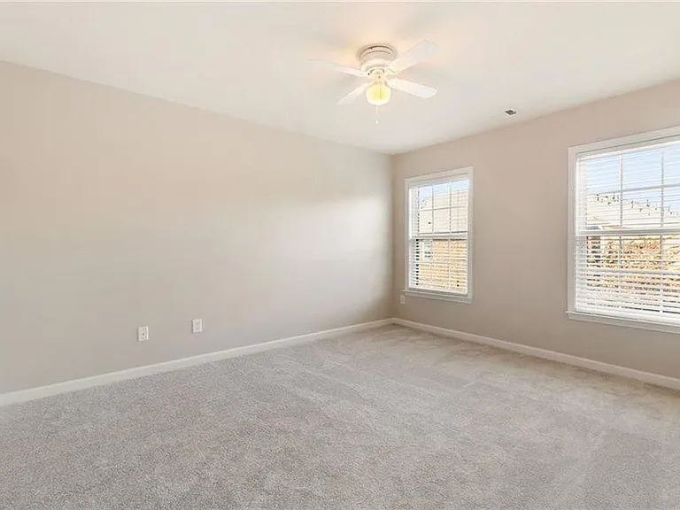 10467 Holliwell Ct — Photo 23