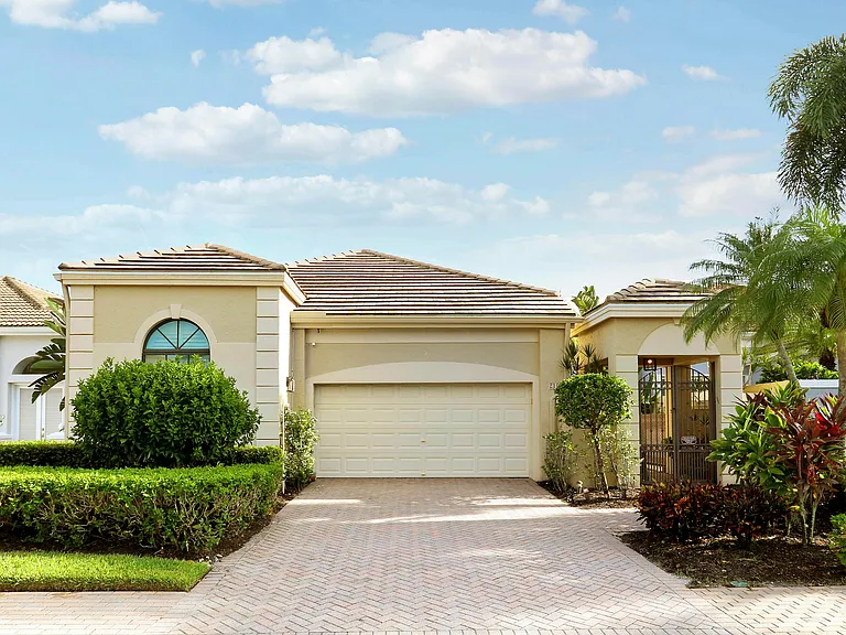 210 Coral Cay Ter — Photo 7