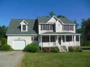 6028 Chinquapin Cir, Prince George, VA 23875