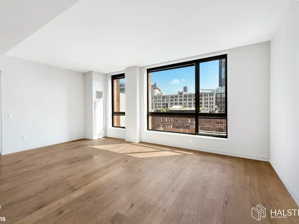 540 West 28th Street image 1 of 4