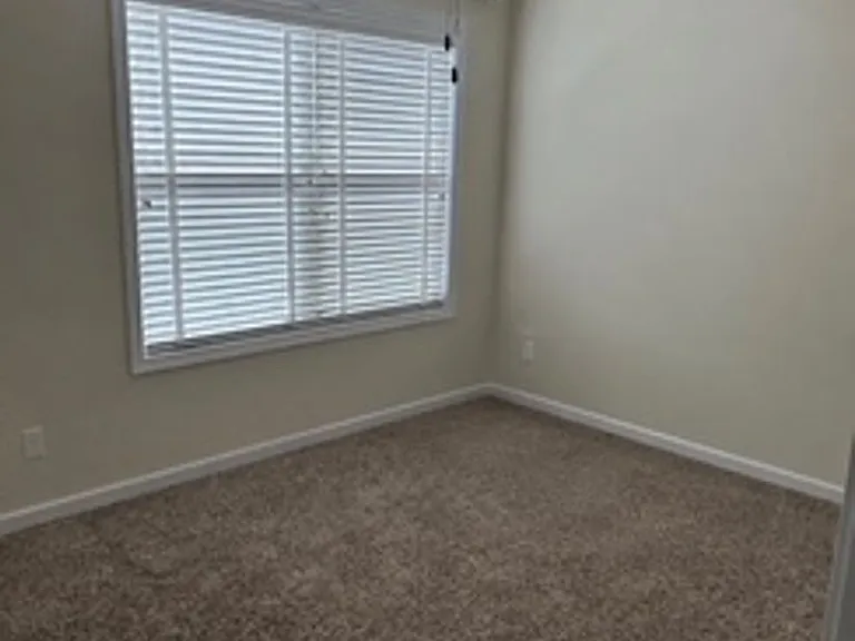 815 Westridge Cir — Photo 26
