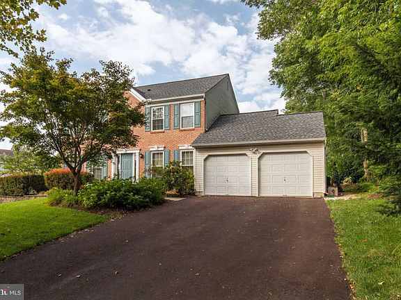 5th image of 898 Winding River Ln