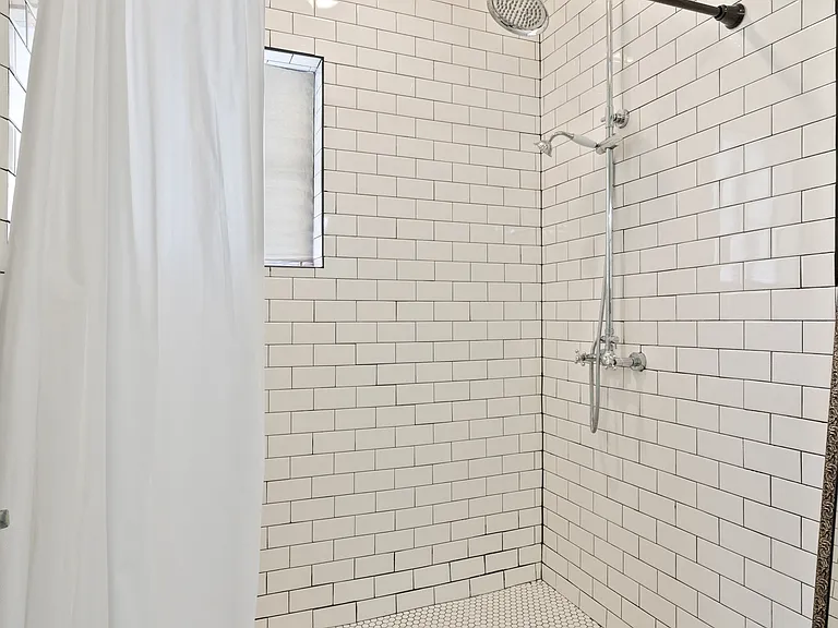 1500 Raynolds St — Photo 12