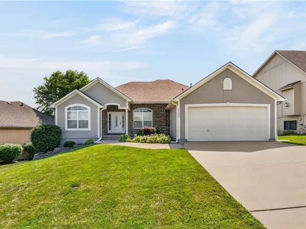 1126 N Glenview Ave, Independence, MO 64057