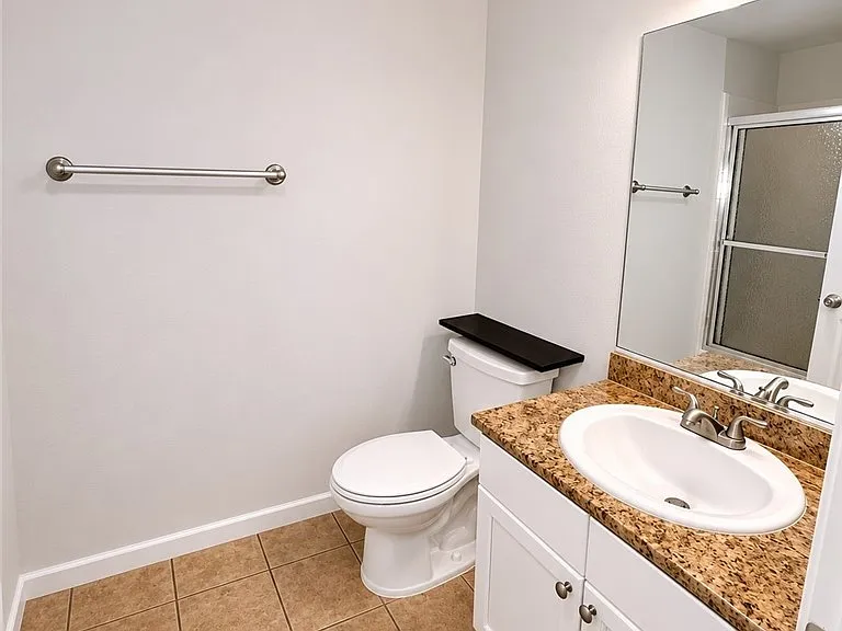 300 Pine Haven St #104 — Photo 21