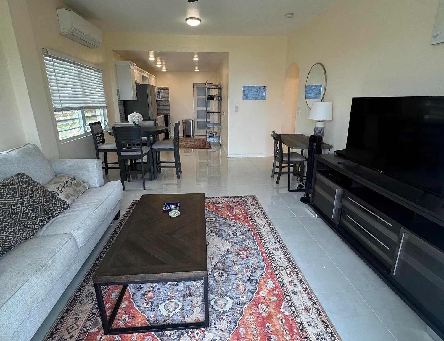 1 bed, 700 sqft, $2,500 — Photo 2