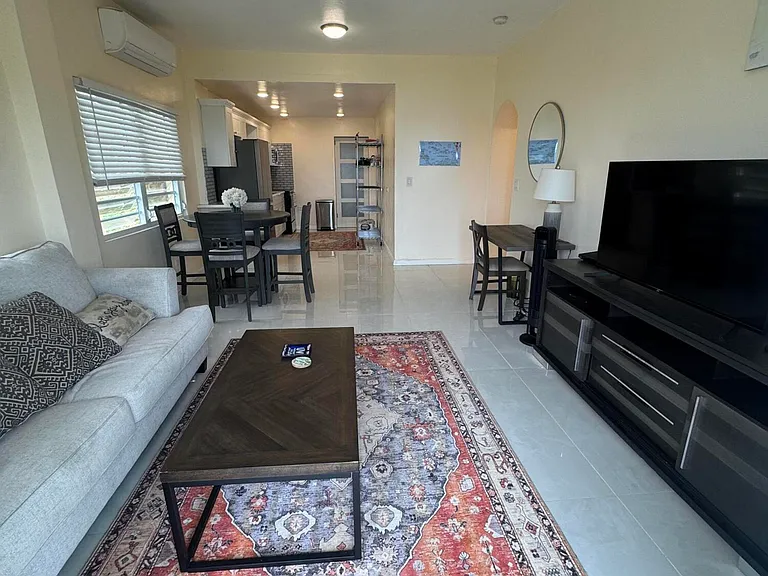 2CAA One Caret Bay — Photo 2