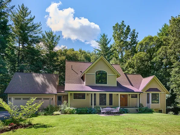 719 Park Hill Rd, Northampton, MA 01062