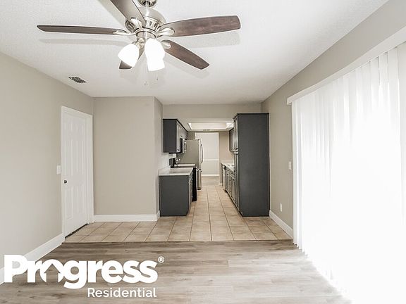 3rd image of 8716 Sorrel Dr