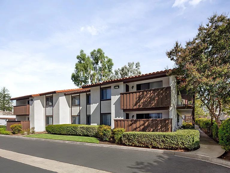 North Upland Terrace Apartments — Photo 11