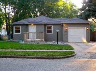 1105 S Gary Dr, Sioux Falls, SD 57103