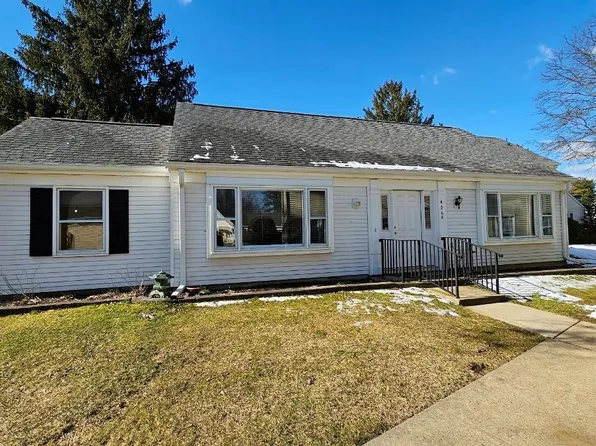 426 Newport Way #A, Monroe Township, NJ 08831