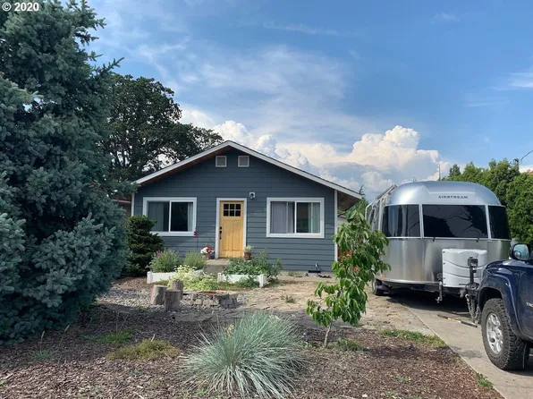 1506 Wasco St, Hood River, OR 97031