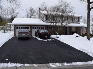 808 Catalina Blvd, Endwell, NY 13760