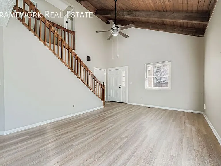141 E Longs Peak Ave — Photo 4