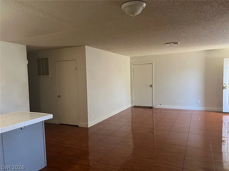 1337 Kari Lee Ct #B — Photo 7