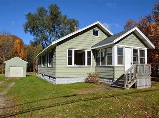 492 W Hile Rd, Norton Shores, MI 49441