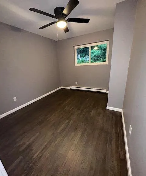 1003 Parkview Dr — Photo 8