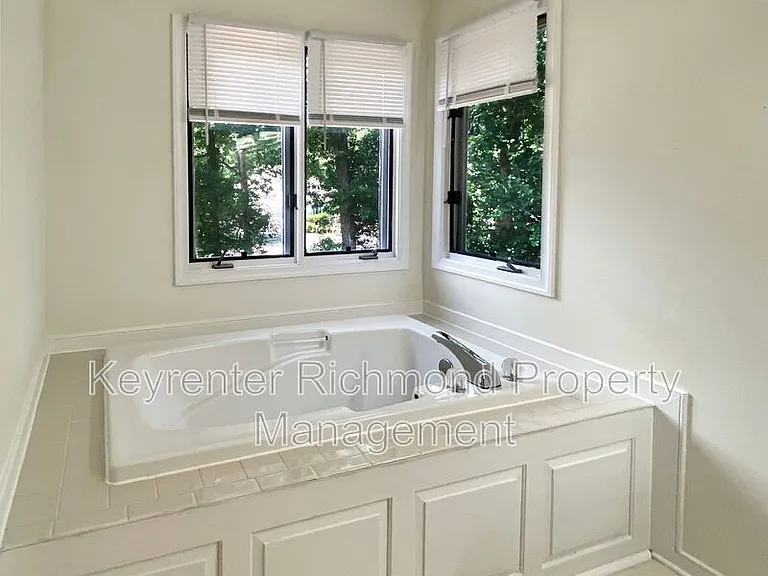 6104 Bakers Hill Pl — Photo 17