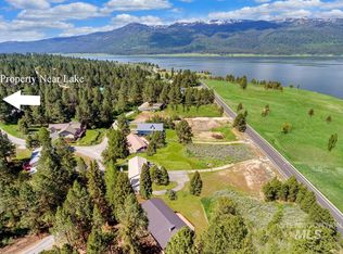 903 Divot Cir, Cascade, ID 83611