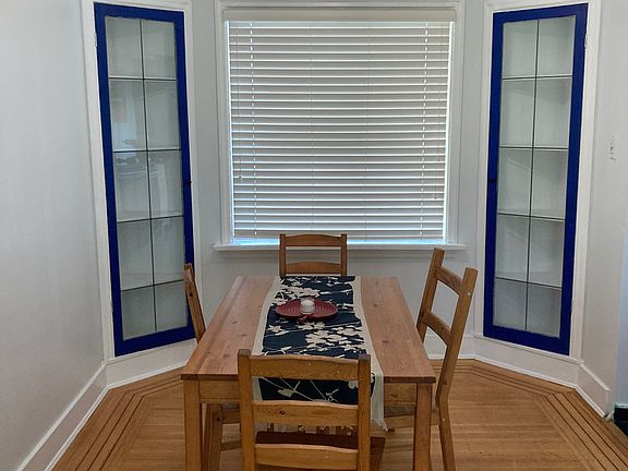 Dining room/den/flex space