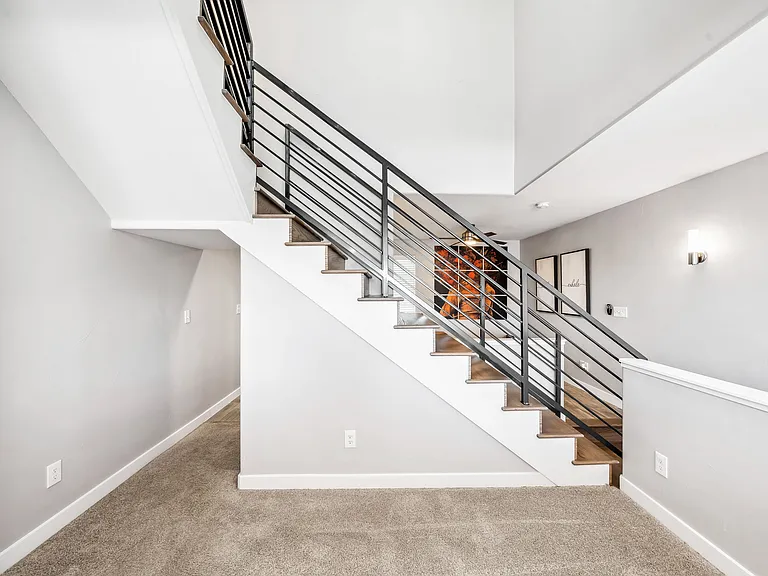 1555 W 43rd Ave — Photo 14