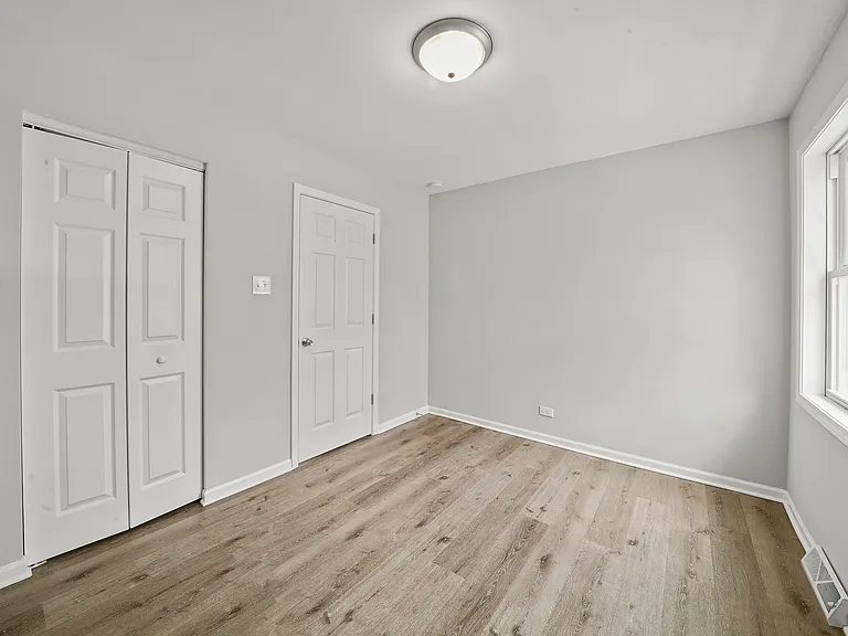15520 Ellis Ave — Photo 15