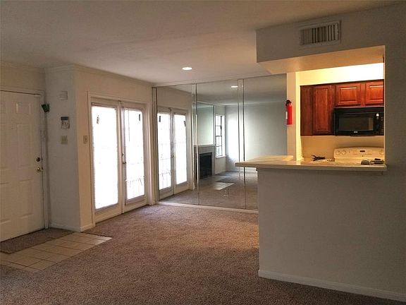 2nd image of 14600 Fonmeadow Dr APT 1105