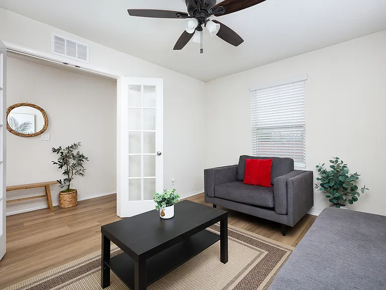 7710 Ponderosa Pne — Photo 17