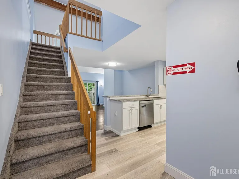 1609 Mulberry Ct — Photo 22