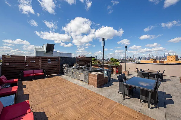 Rented by Corcoran | media 23