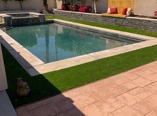 27695 Hombria Dr, Cathedral City, CA 92234