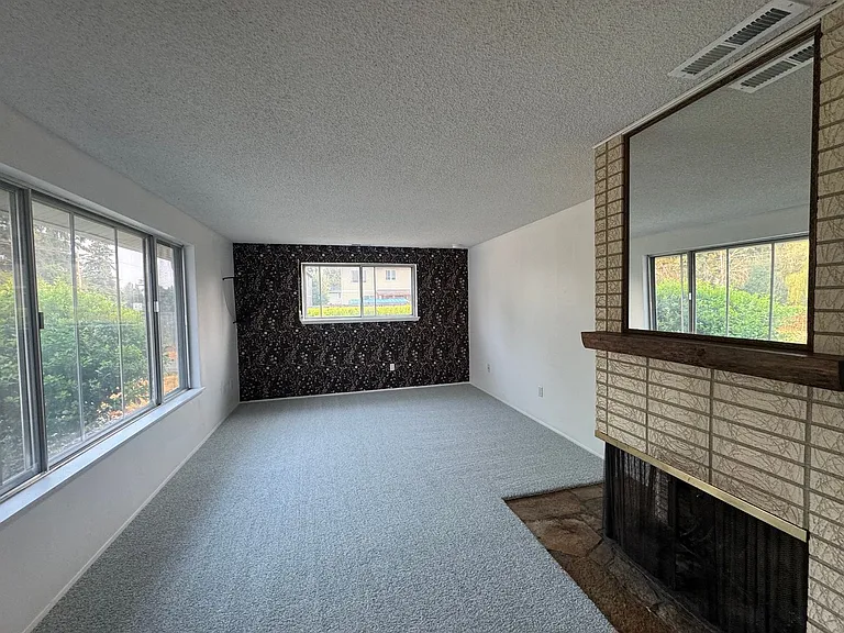 9901 Farwest Dr SW — Photo 4