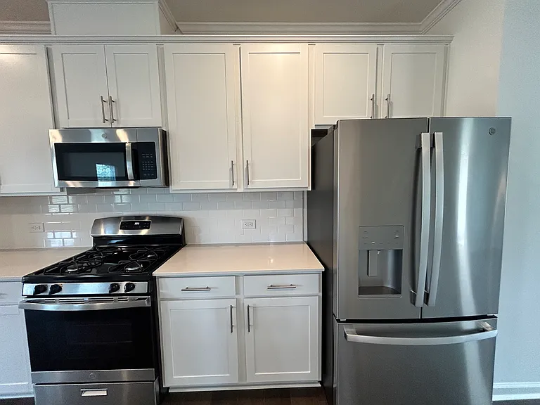 151 Hanover Dr — Photo 7