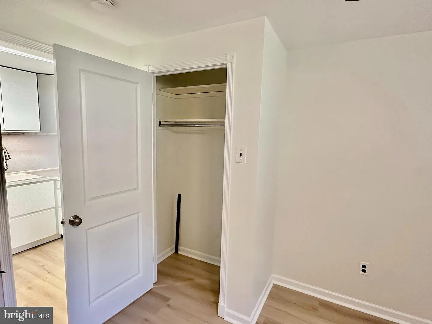 Studio, 436 sqft, $1,550 — Photo 3