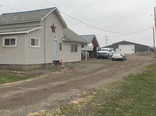 2503 Butterfield Hwy, Springport, MI 49284