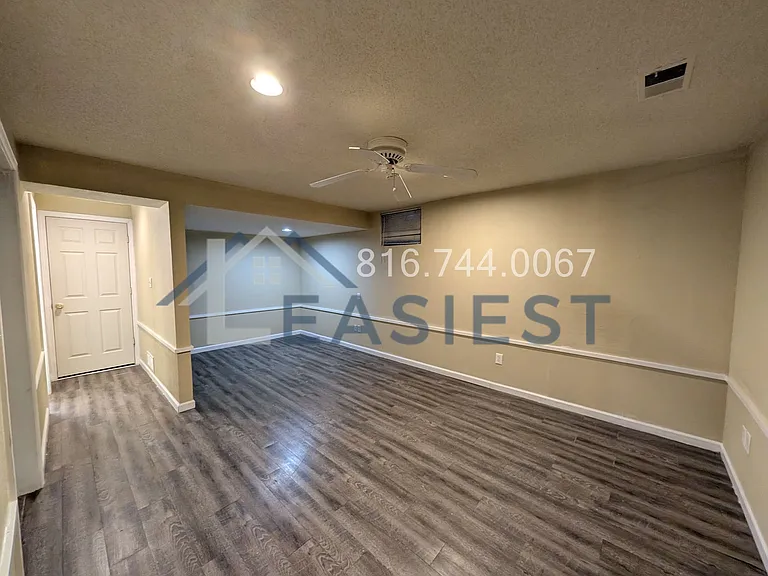 1855 NE Knollbrook St — Photo 20