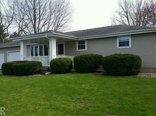 480 E 6th St, El Paso, IL